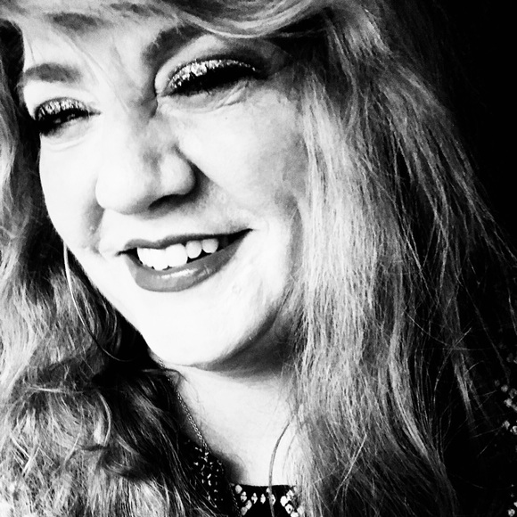 Meet your Posher, Ashleigh - Picture 1 of 1